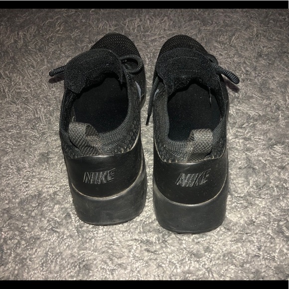 Nike Air Max Thea Ultra Flyknit - Picture 2 of 4